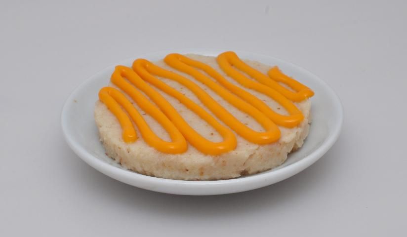Figure 4. Puréed bread with cheese sauce.