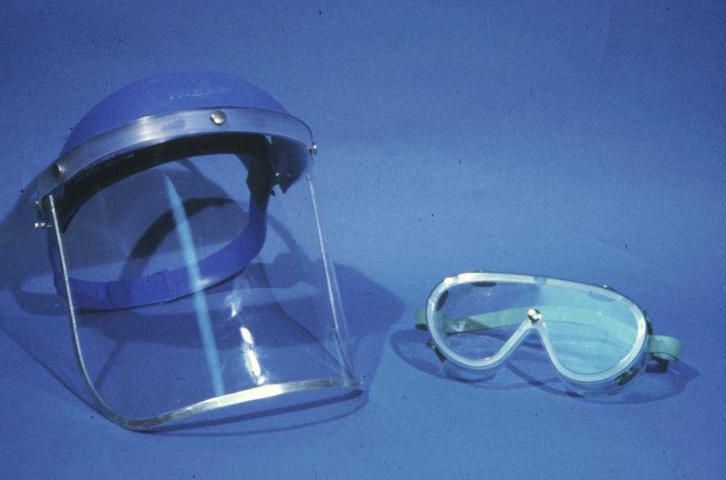 Figure 6. A full face shield or goggles are suitable for working with pesticides.