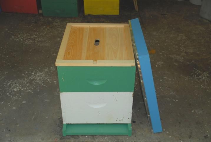 Figure 4. The outer surfaces of the hive should be painted, but do not paint the inner cover, the inside walls of the hive, or the frames.