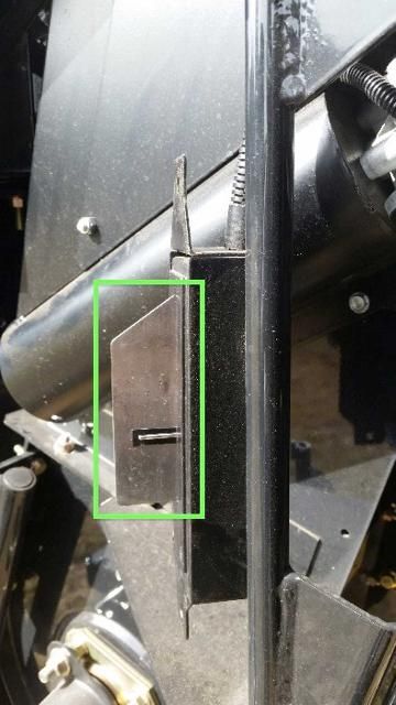 Figure 5. Moisture sensor (inside green rectangle) removed from cylinder container.