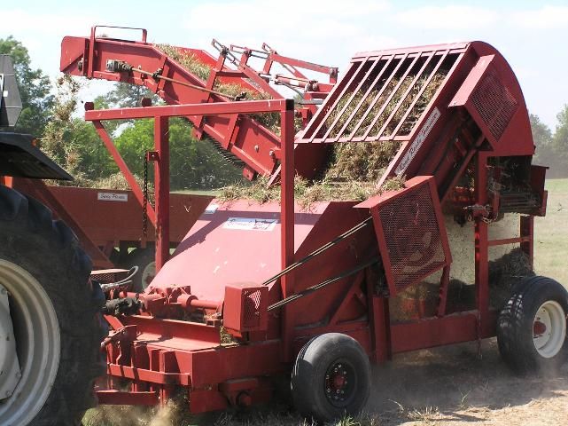 Sprig digger for bermudagrass. 