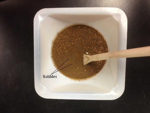 Vigorous bubbles become weak in the mixture of soil and vinegar.
