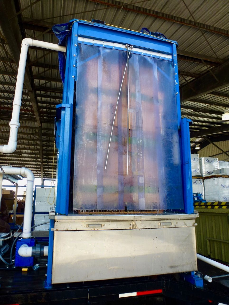 A stationary (batch) hydrocooler, which runs for a predetermined time to achieve 7/8 cooling.