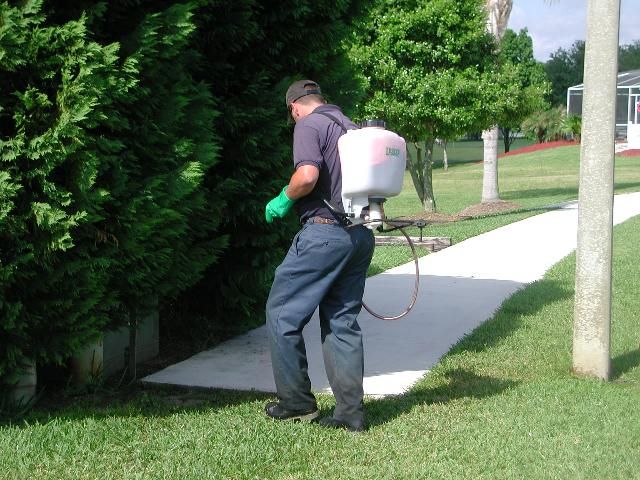 Figure 7A. Various methods of applying pesticides: Backpack sprayer