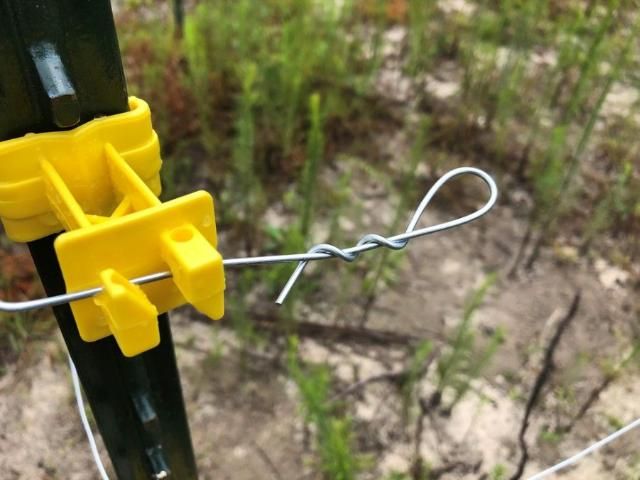Figure 8. Wire loop for gate.