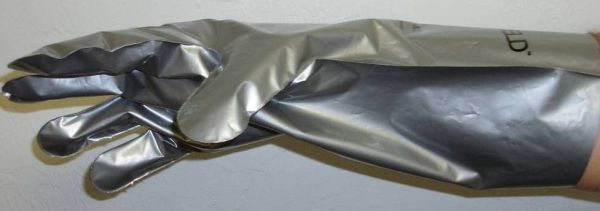 Figure 10. Guantes laminados de barrera.